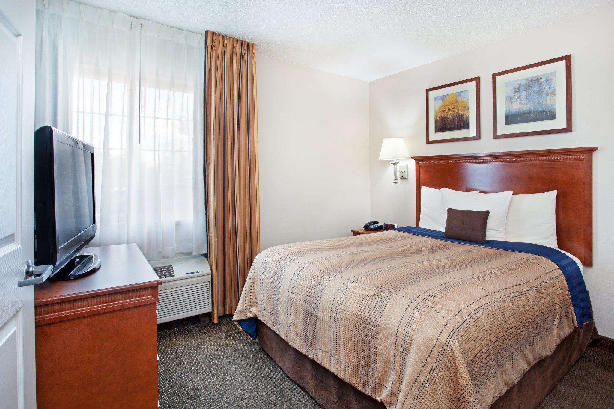 Candlewood Suites Huntersville-Lake Norman Area By Ihg Exterior photo