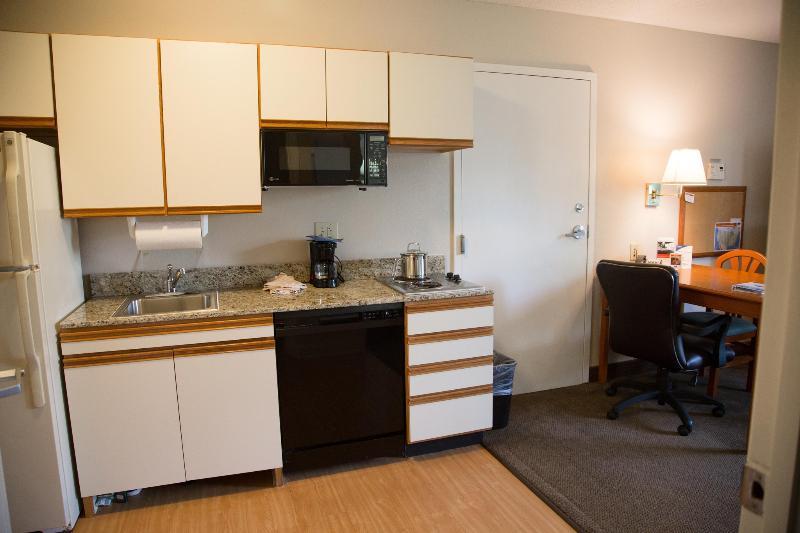 Candlewood Suites Huntersville-Lake Norman Area By Ihg Exterior photo