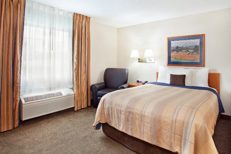 Candlewood Suites Huntersville-Lake Norman Area By Ihg Exterior photo